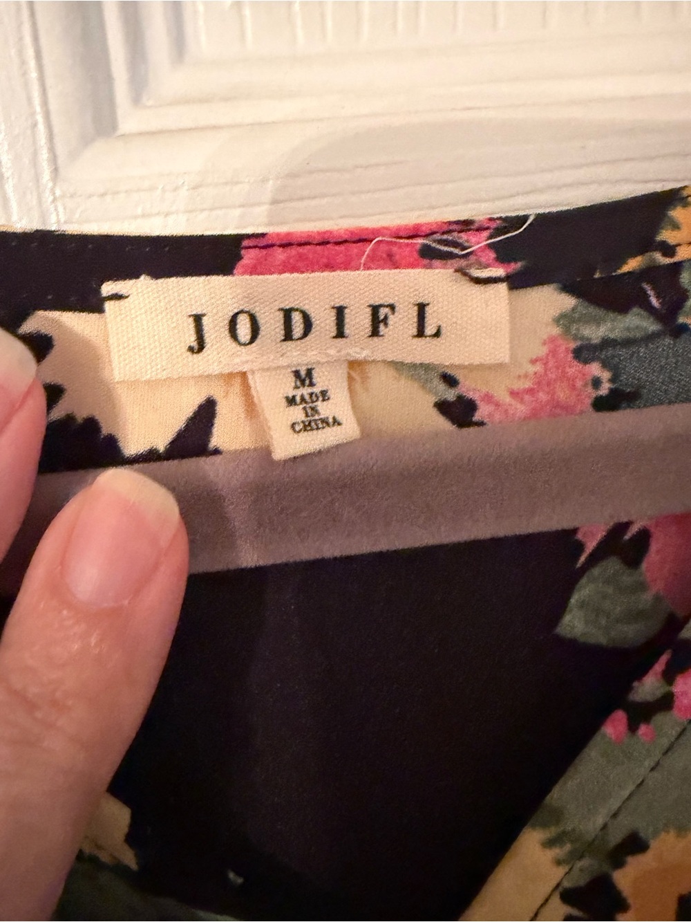 JODIFL Black Floral V-Neck Long Sleeve Tiered Dress NWOT - Picture 3 of 8